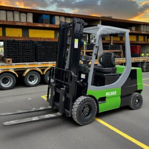 رافعة شوكية كهربائية 4 عجلات بقدره 3.5 طن